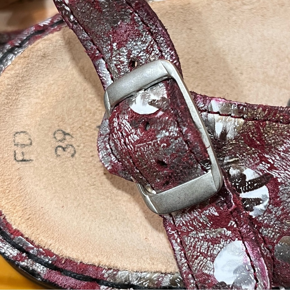 Finn Comfort Silver Floral Sandals Burgundy Arch Support Vacation Travel 39 - Picture 8 of 16